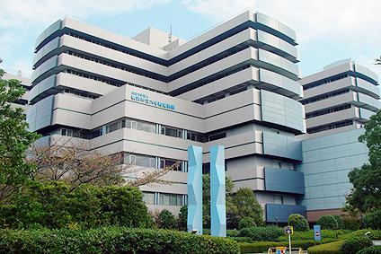 横浜市立大学附属病院