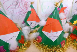折り紙遊び プレゼントや製作など保育でのねらい お雛様 クリスマス等 保育のヒント 明日のヒントが見つかるwebメディア