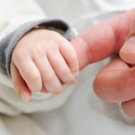 看護師のNICUでの新生児家族との関係性と役割
